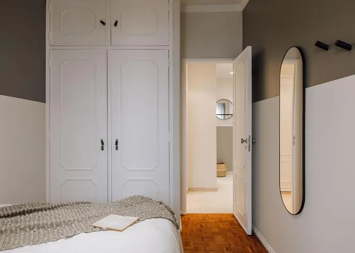 Baro - 3 Bedrooms In Marques De Pombal Lisboa