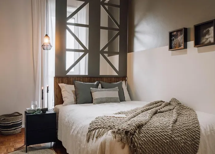 Baro - 3 Bedrooms In Marques De Pombal * Lisbona