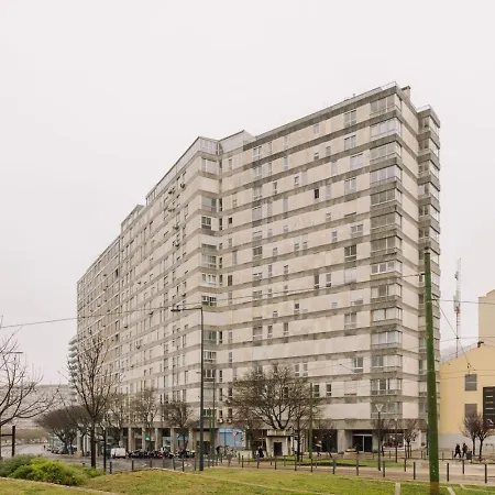 Baro - 3 Bedrooms In Marques De Pombal Lisbon